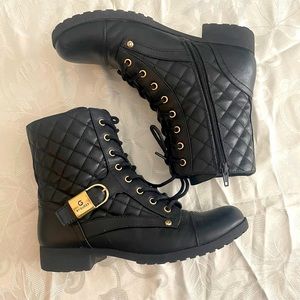 Guess Combat Boots